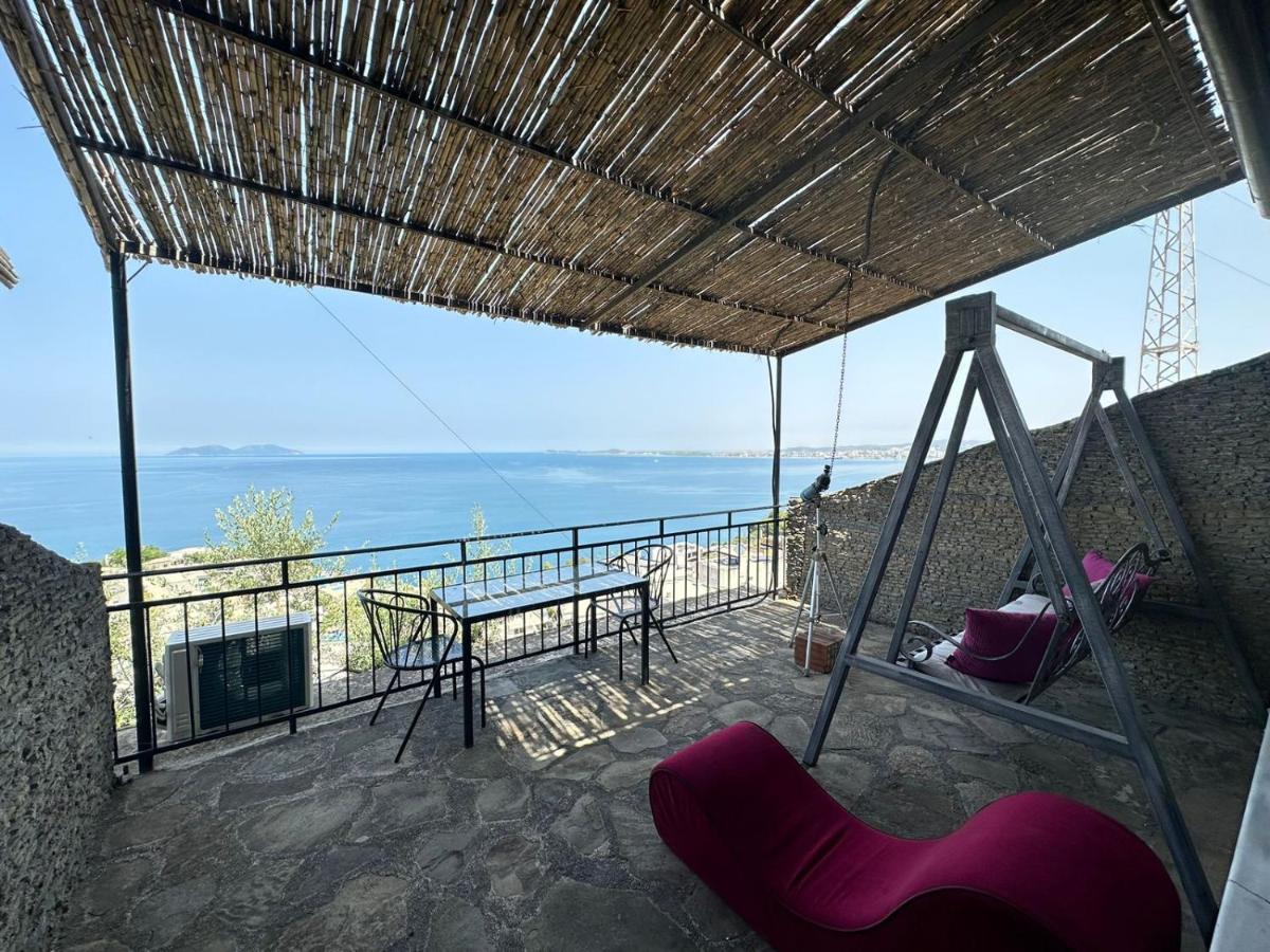Hotel Vila "Oda E Miqve" Вльора Екстер'єр фото