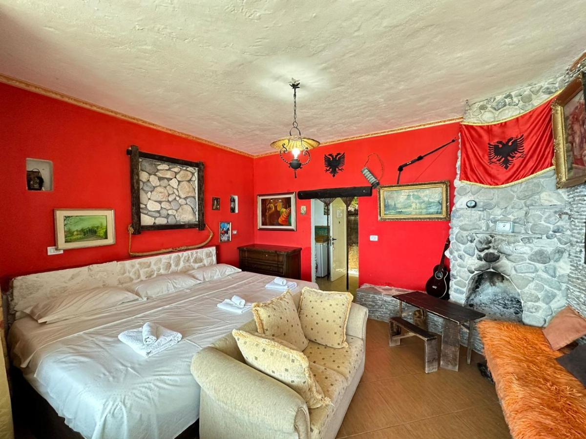 Hotel Vila "Oda E Miqve" Вльора Екстер'єр фото