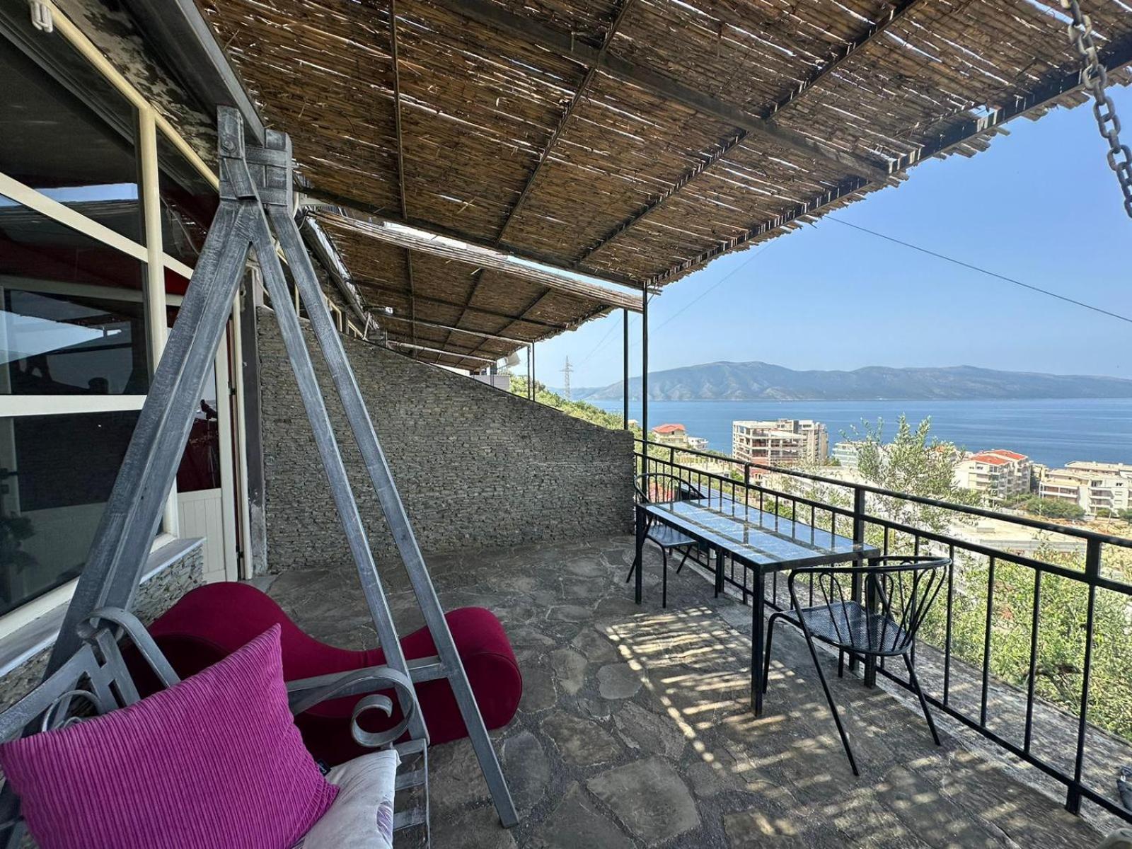 Hotel Vila "Oda E Miqve" Вльора Екстер'єр фото
