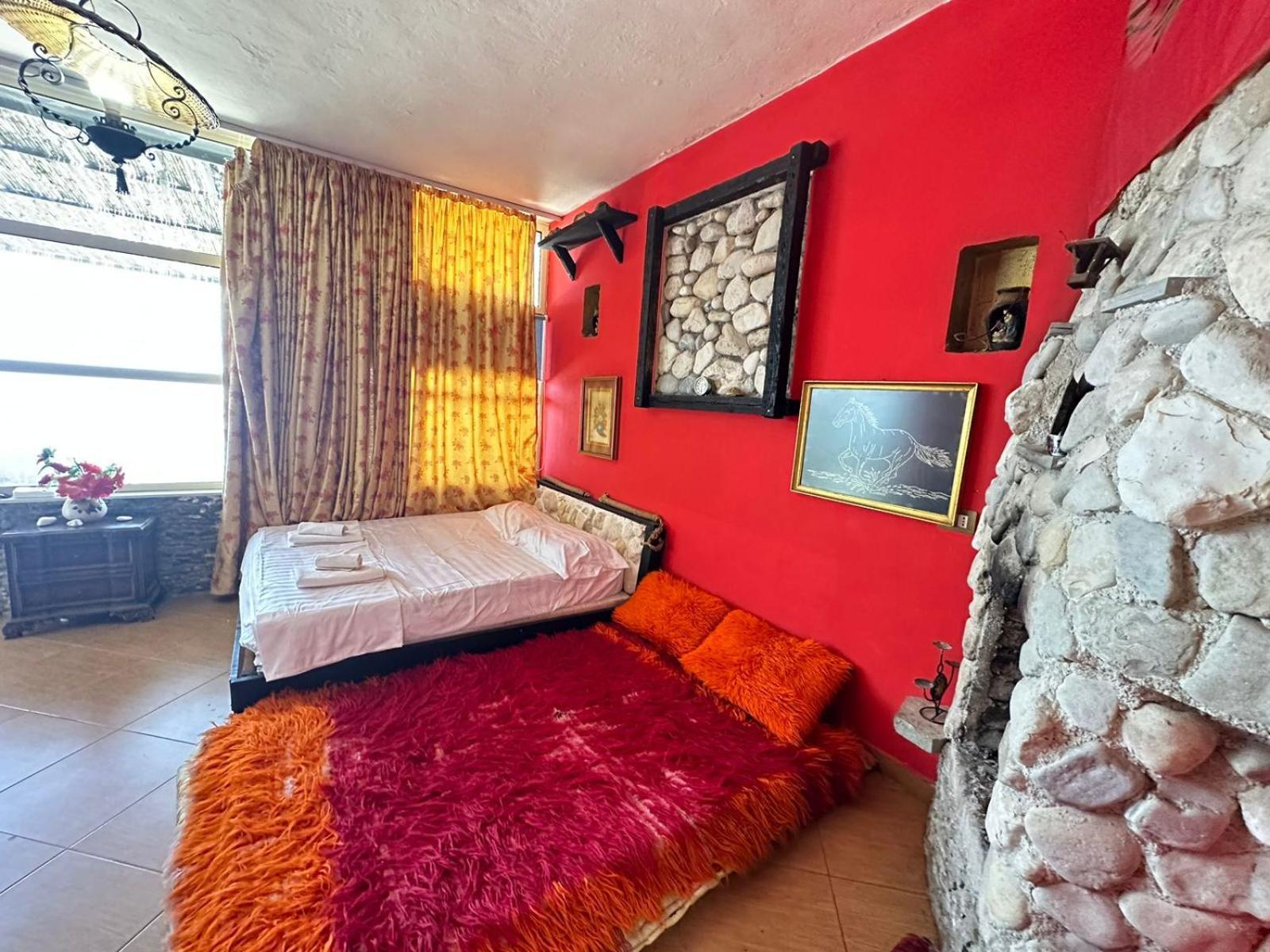 Hotel Vila "Oda E Miqve" Вльора Екстер'єр фото