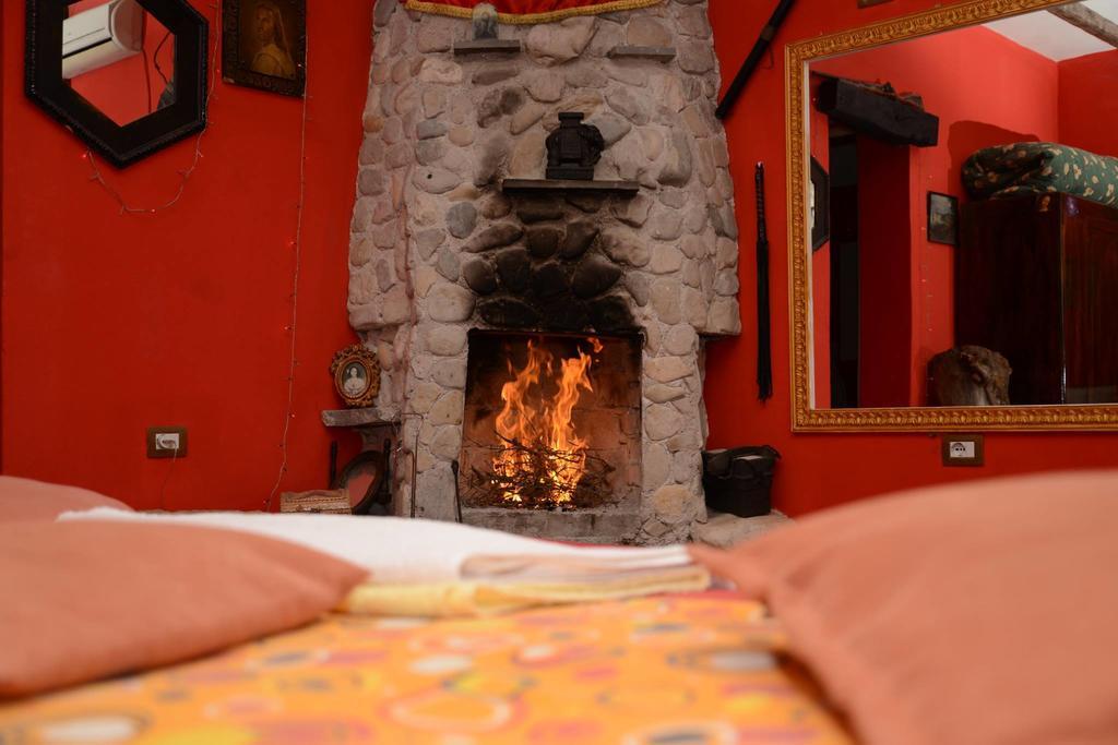 Hotel Vila "Oda E Miqve" Вльора Екстер'єр фото
